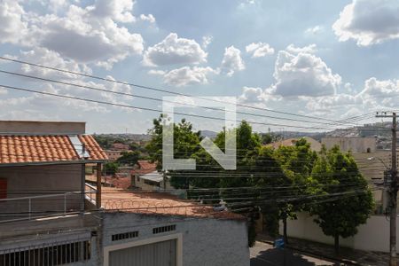 Vista do quarto 1 de casa à venda com 4 quartos, 110m² em Santa Terezinha, Belo Horizonte