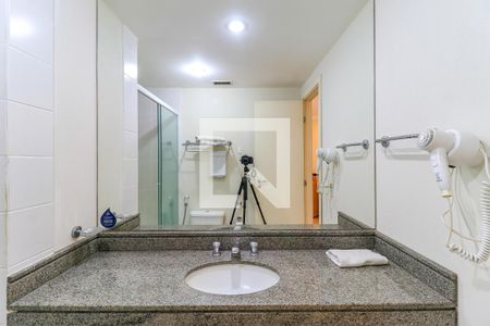 Apartamento para alugar com 30m², 1 quarto e 1 vaga Apartamento para alugar com 30m², 1 quarto e 1 vagaBanheiro