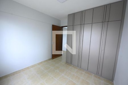 Apartamento para alugar com 102m², 3 quartos e 2 vagasQuarto 2