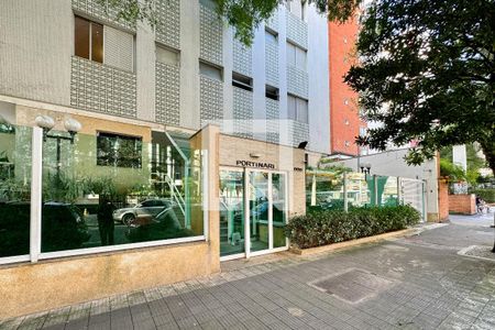 Apartamento para alugar com 116m², 3 quartos e 1 vagaFachada