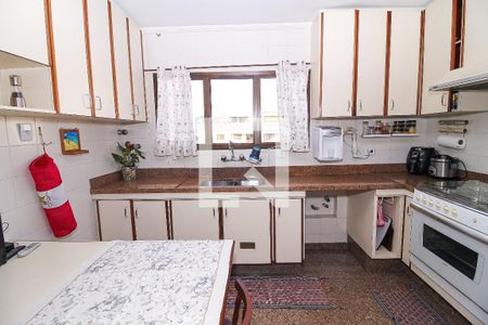 Apartamento para alugar com 420m², 4 quartos e 3 vagasCozinha