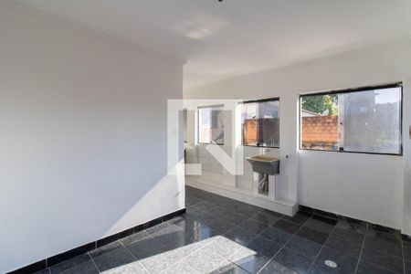 Casa para alugar com 80m², 2 quartos e 1 vagaArea de Serviço