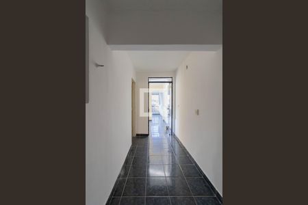 Casa para alugar com 80m², 2 quartos e 1 vagaEntrada