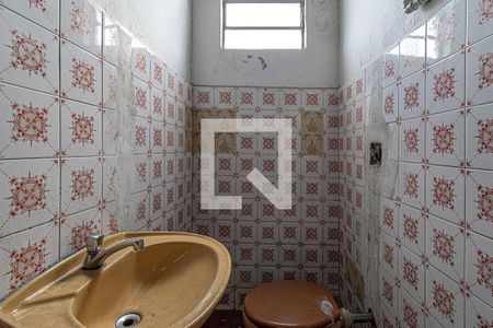 Casa à venda com 375m², 2 quartos e 2 vagasbanheiro no salão_1