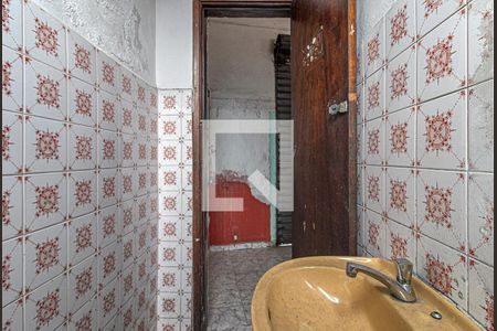 Casa à venda com 375m², 2 quartos e 2 vagasbanheiro no salão_4