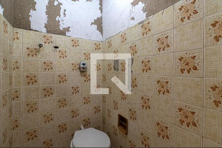 Casa à venda com 375m², 2 quartos e 2 vagasbanheiro na área de serviço_2