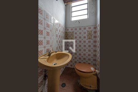 Casa à venda com 375m², 2 quartos e 2 vagasbanheiro no salão_2