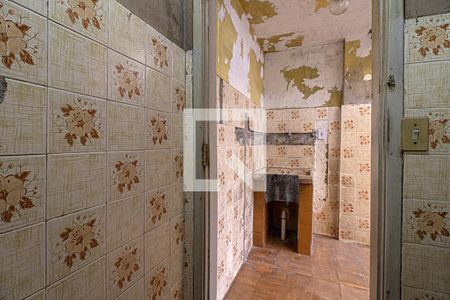 Casa à venda com 375m², 2 quartos e 2 vagasbanheiro na área de serviço_4