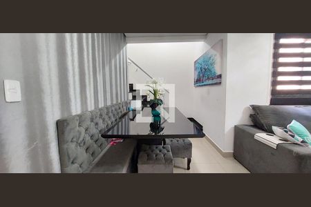 Sala de apartamento à venda com 2 quartos, 112m² em Vila Vitoria, Santo André