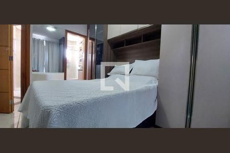 Quarto 1 suíte de apartamento à venda com 2 quartos, 112m² em Vila Vitoria, Santo André