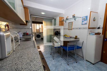 Apartamento à venda com 147m², 3 quartos e 2 vagasCozinha