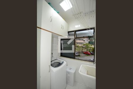 Apartamento à venda com 64m², 2 quartos e 1 vagaÁrea de Serviço