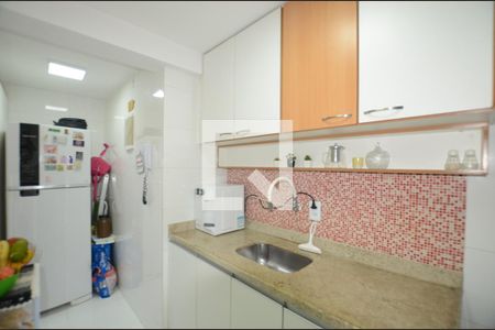 Apartamento à venda com 64m², 2 quartos e 1 vagaCozinha