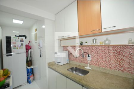Apartamento à venda com 64m², 2 quartos e 1 vagaCozinha
