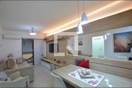 Sala de apartamento à venda com 2 quartos, 64m² em Irajá, Rio de Janeiro