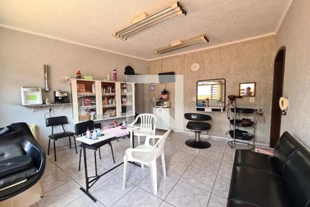 Casa para alugar com 234m², 3 quartos e 2 vagasSala (casa de cima)