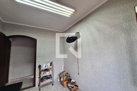 Casa para alugar com 234m², 3 quartos e 2 vagasQuarto (casa de cima)