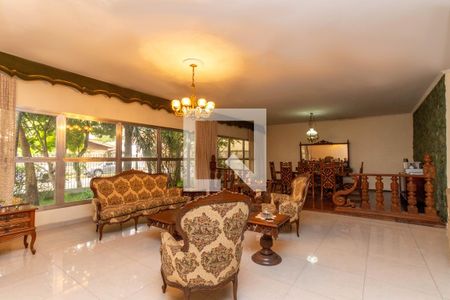 Sala de casa para alugar com 5 quartos, 530m² em Vila Rosalia, Guarulhos