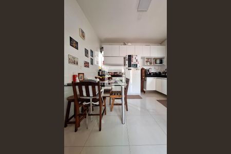Casa à venda com 160m², 4 quartos e 3 vagasCozinha