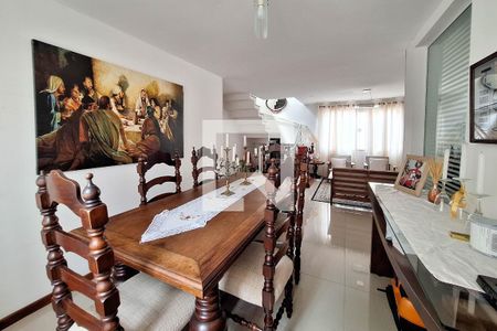 sala de casa à venda com 4 quartos, 160m² em Itaipu, Niterói