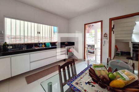 Casa à venda com 160m², 4 quartos e 3 vagasCozinha