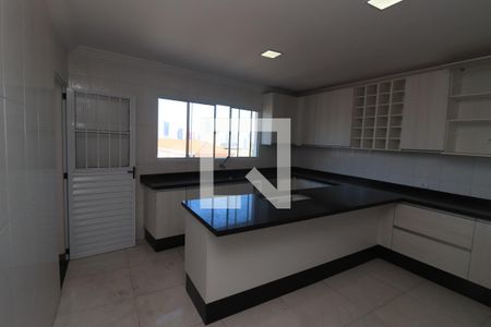 Casa à venda com 320m², 4 quartos e 1 vagaCozinha