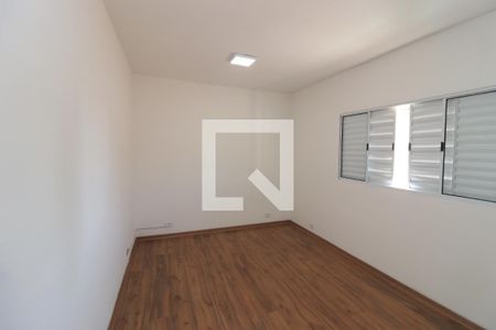 Casa à venda com 320m², 4 quartos e 1 vagaQuarto 2 - Suíte