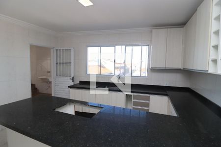 Casa à venda com 320m², 4 quartos e 1 vagaCozinha