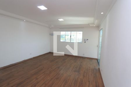 Sala de TV de casa à venda com 4 quartos, 320m² em Vila Esperança, São Paulo