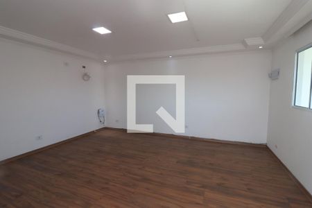 Sala de TV de casa à venda com 4 quartos, 320m² em Vila Esperança, São Paulo