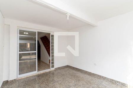 Garagem de casa para alugar com 2 quartos, 100m² em Jardim Sueli, Guarulhos