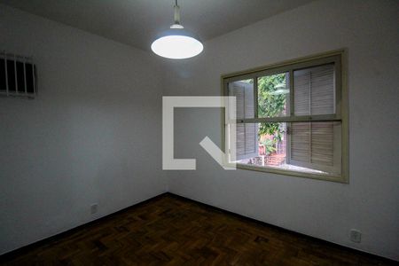 Casa à venda com 160m², 3 quartos e 2 vagasQuarto