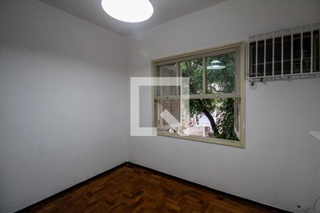 Casa à venda com 160m², 3 quartos e 2 vagasQuarto