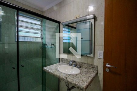 Casa à venda com 160m², 3 quartos e 2 vagasBanheiro