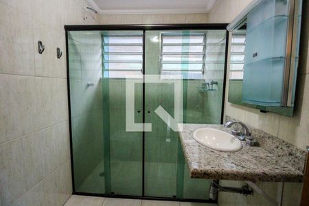 Casa à venda com 160m², 3 quartos e 2 vagasBanheiro