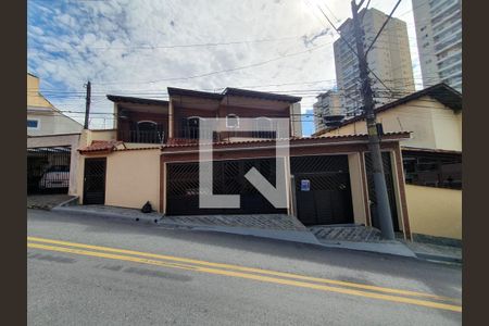 Casa à venda com 280m², 3 quartos e 3 vagasFachada