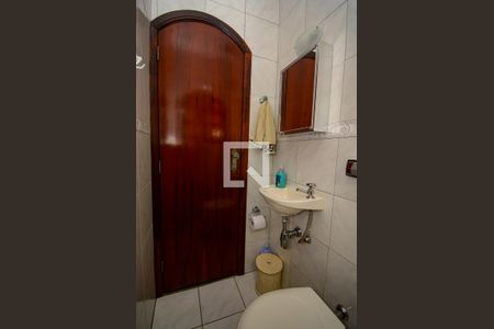 Casa à venda com 280m², 3 quartos e 3 vagasBanheiro