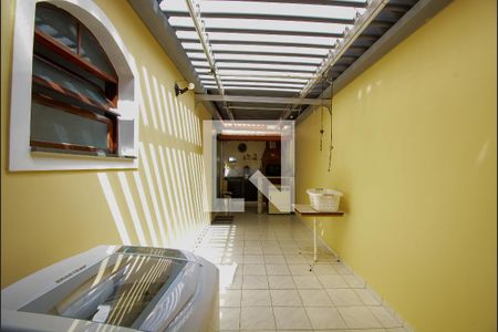 Casa à venda com 280m², 3 quartos e 3 vagasÁrea de Serviço