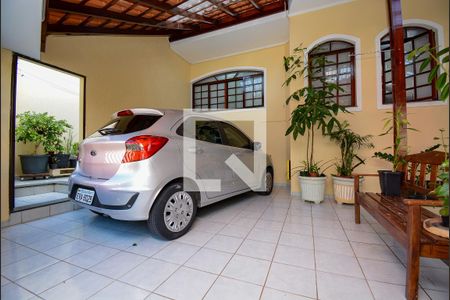 Casa à venda com 280m², 3 quartos e 3 vagasGaragem