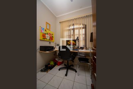 Casa à venda com 280m², 3 quartos e 3 vagasEscritório