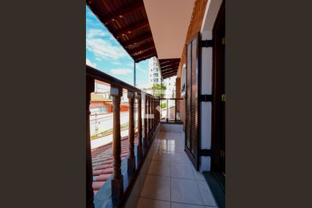 Casa à venda com 280m², 3 quartos e 3 vagasVaranda