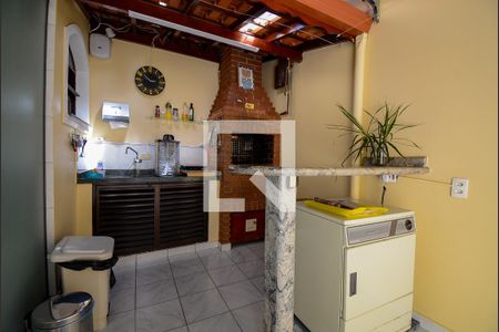 Casa à venda com 280m², 3 quartos e 3 vagasChurrasqueira