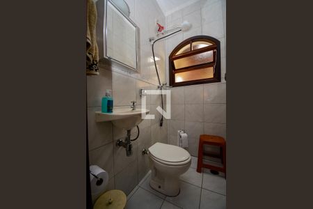 Casa à venda com 280m², 3 quartos e 3 vagasBanheiro