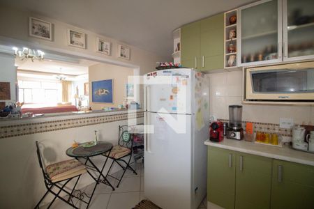 Apartamento à venda com 134m², 4 quartos e 3 vagasCozinha