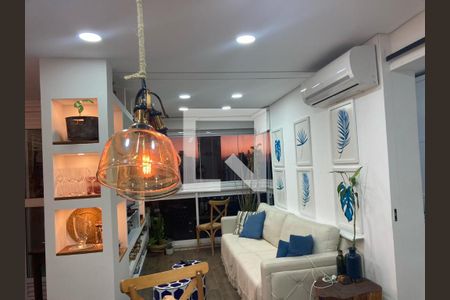 Detalhe Sala de apartamento para alugar com 1 quarto, 52m² em Ponta da Praia, Santos