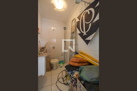 Casa à venda com 100m², 2 quartos e 5 vagas Casa à venda com 100m², 2 quartos e 5 vagasBanheiro da área de lazer