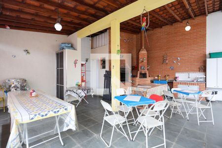 Casa à venda com 100m², 2 quartos e 5 vagas Casa à venda com 100m², 2 quartos e 5 vagasÁrea de lazer