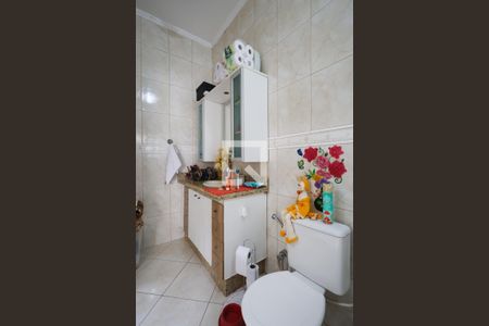 Casa à venda com 100m², 2 quartos e 5 vagas Casa à venda com 100m², 2 quartos e 5 vagasBanheiro do Suíte 1