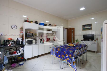 Casa à venda com 100m², 2 quartos e 5 vagas Casa à venda com 100m², 2 quartos e 5 vagasCozinha