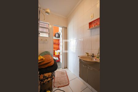 Casa à venda com 100m², 2 quartos e 5 vagas Casa à venda com 100m², 2 quartos e 5 vagasBanheiro da área de lazer